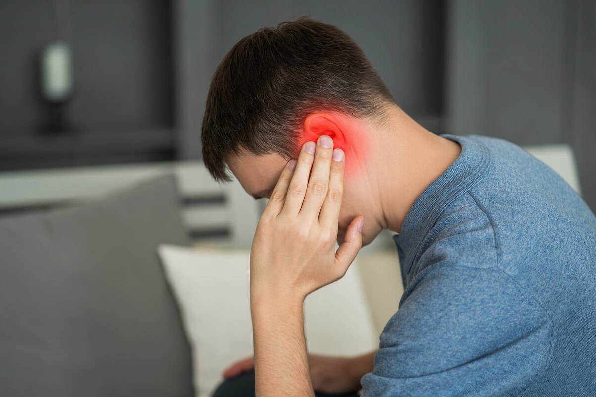 Ear Pain And Allergies Signs And Causes ear health information